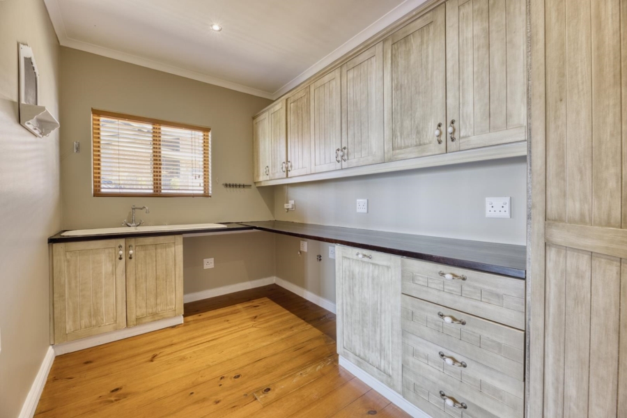 3 Bedroom Property for Sale in Herolds Bay Western Cape